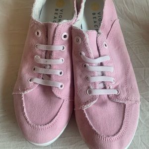 Vionic Beach Cancer pink slip on